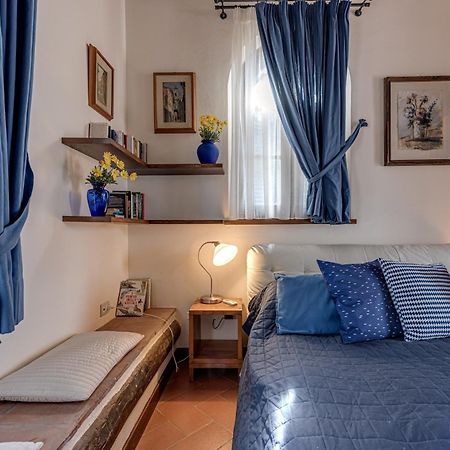 Casa Vacanze Rondini Blu 몬테스페르톨리 외부 사진