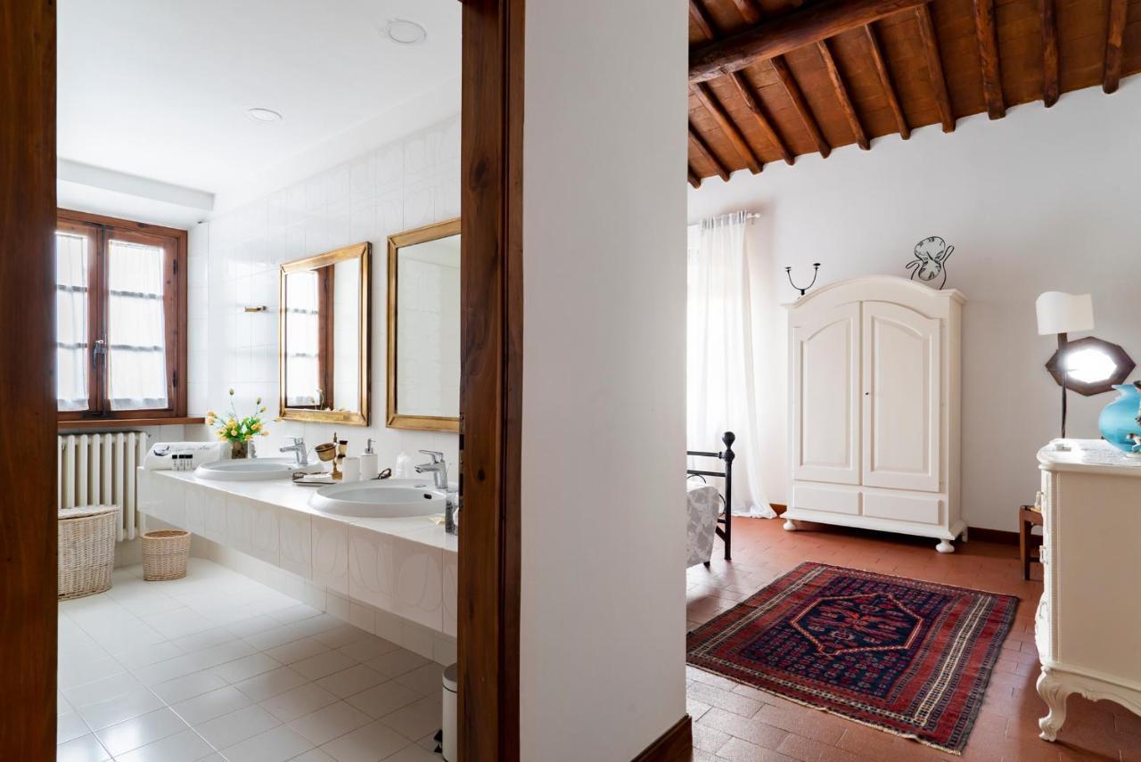 Casa Vacanze Rondini Blu 몬테스페르톨리 외부 사진