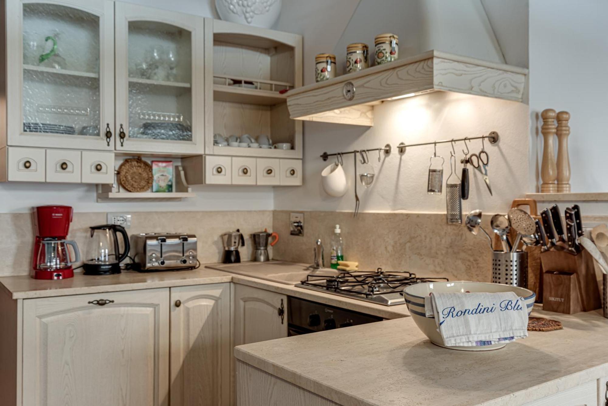 Casa Vacanze Rondini Blu 몬테스페르톨리 외부 사진