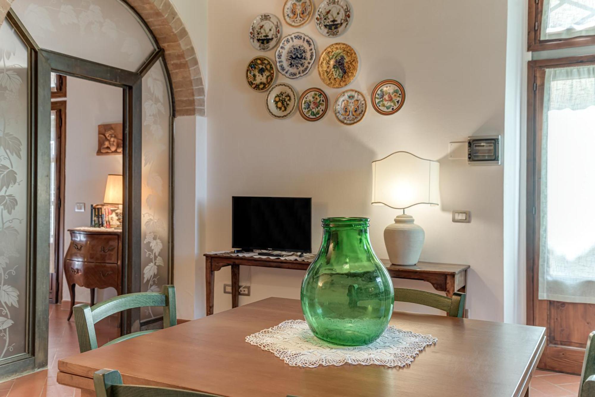 Casa Vacanze Rondini Blu 몬테스페르톨리 외부 사진