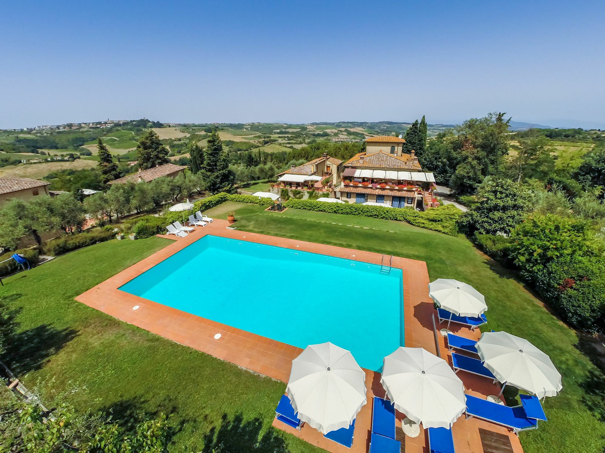 Casa Vacanze Rondini Blu 몬테스페르톨리 외부 사진